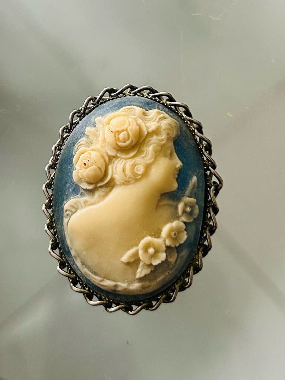 Vintage-Style Blue and Cream Cameo Brooch Pendant - Unbranded